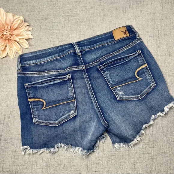 American Eagle Midi Distressed Jean Shorts 12 - Picture 5 of 7
